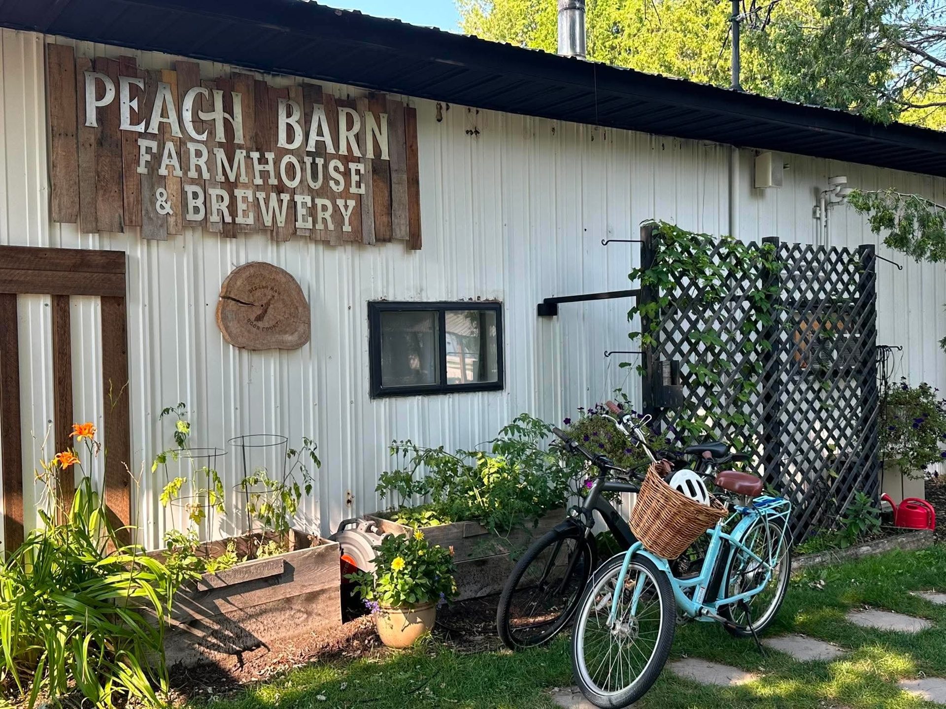 Peach Barn Farmhouse & Brewery (3 of 6)