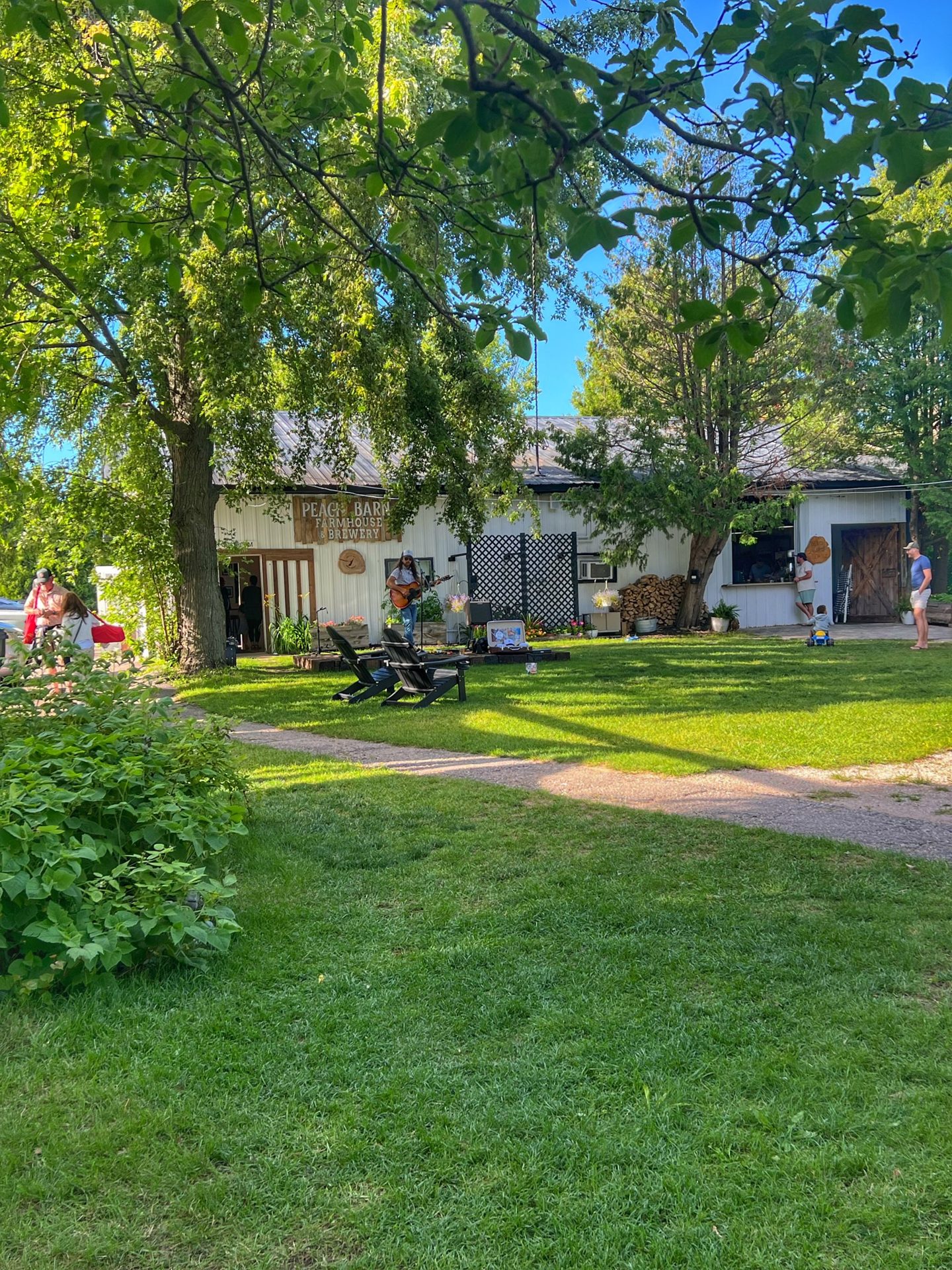 Peach Barn Farmhouse & Brewery (4 of 6)