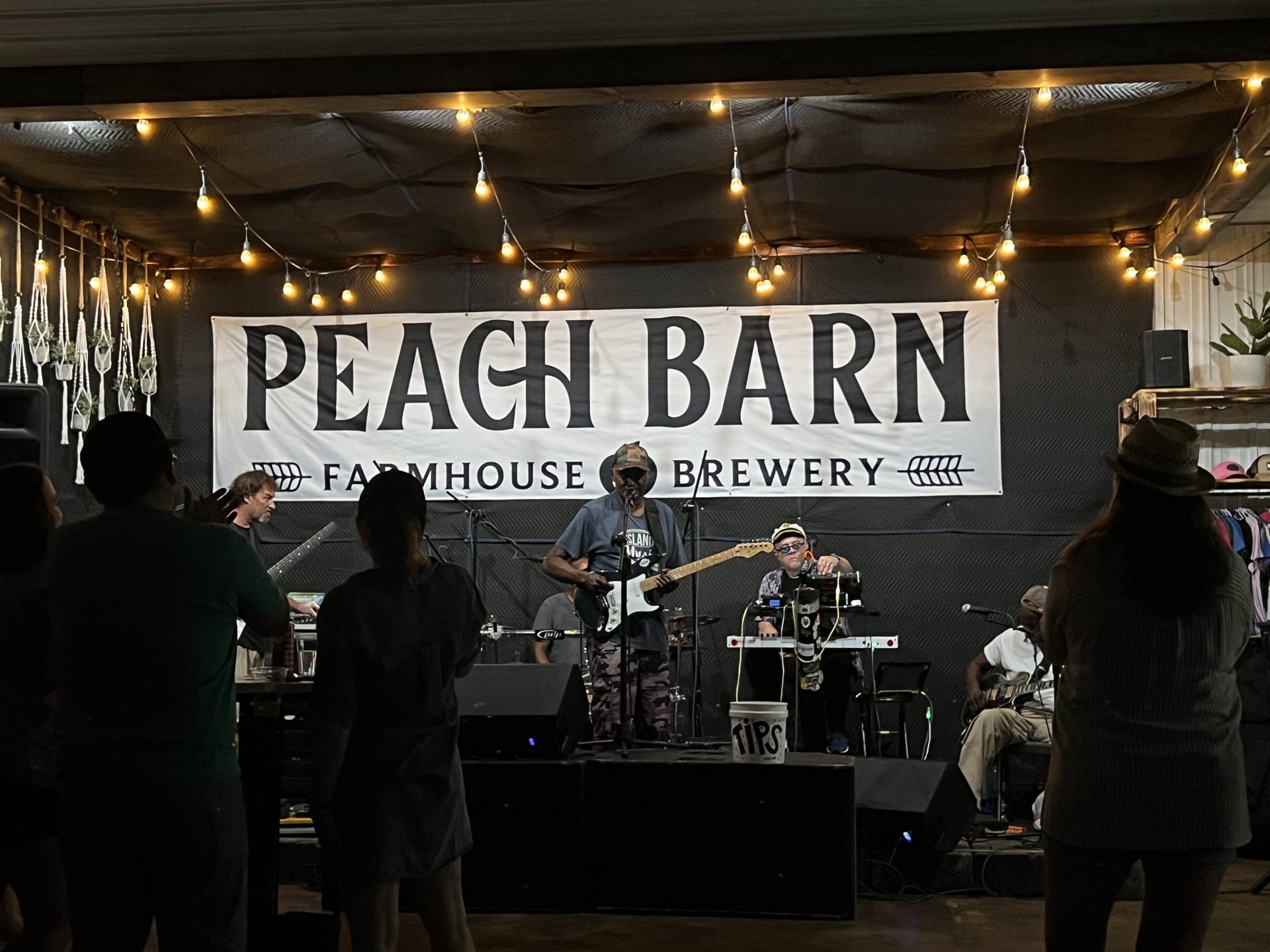 Peach Barn Farmhouse & Brewery (5 of 6)